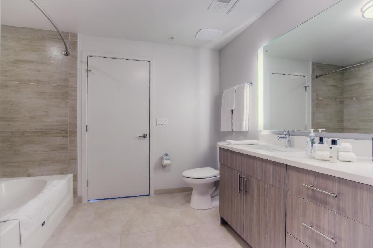 Apartment Runway Playa Vista B421 1 Bedroom